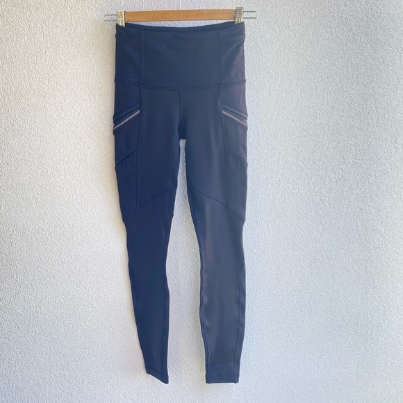 Lululemon Toasty Tech Tight II leggings size 2 - Picture 1 of 8